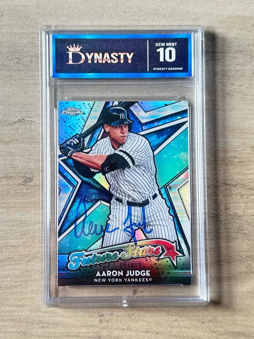 Aaron Judge Signed Rookie 2018 Topps Chrome Gem Mint 10 Novelty Baseball Card.